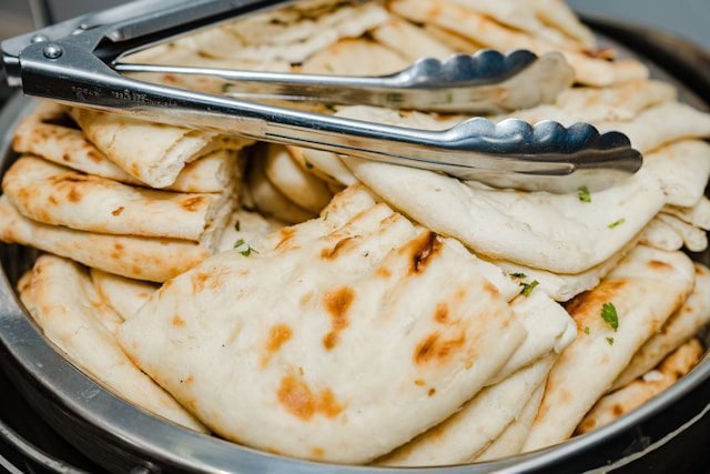 Menu_Salads_Starter_Labanese , Naan